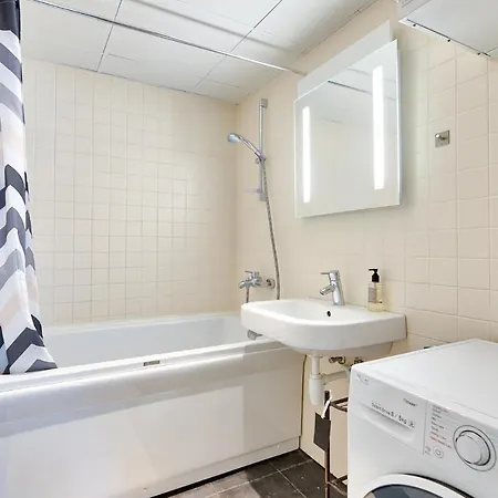 Bright And Cosy Flat With A View In The Center! Tallinn